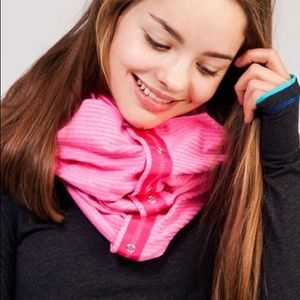 💕Ivivva scarf
